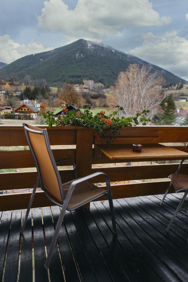 Wellnesshotel Paradiesquelle Puchberg am Schneeberg Bagian luar foto